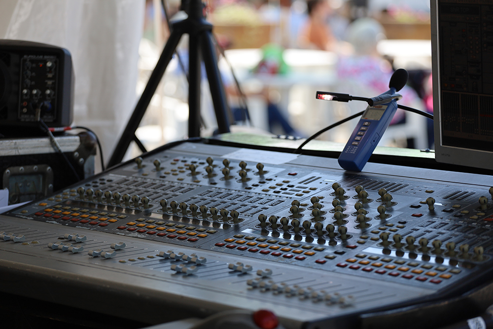 Ensure Safe and High-Quality Sound Reinforcement Systems in Central Florida