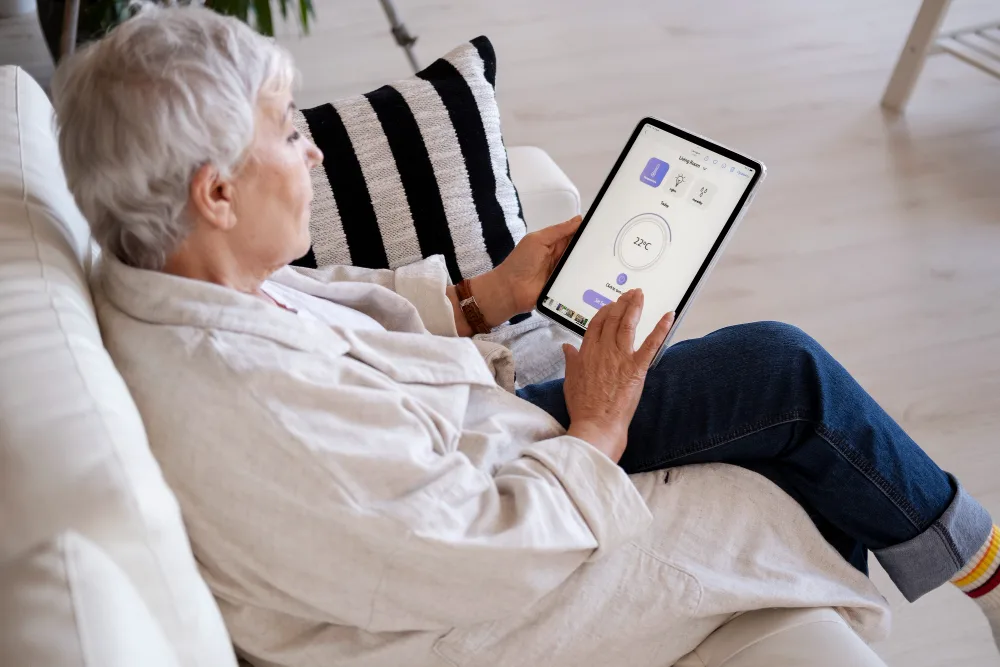 How Smart Home Technology Benefits Seniors